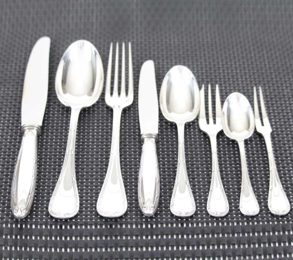 FOURCHETTE POISSON 16.8CM RUBANS CROISÉS CHRISTOFLE TRÈS BEL ÉTAT MÉTAL ARGENTÉ